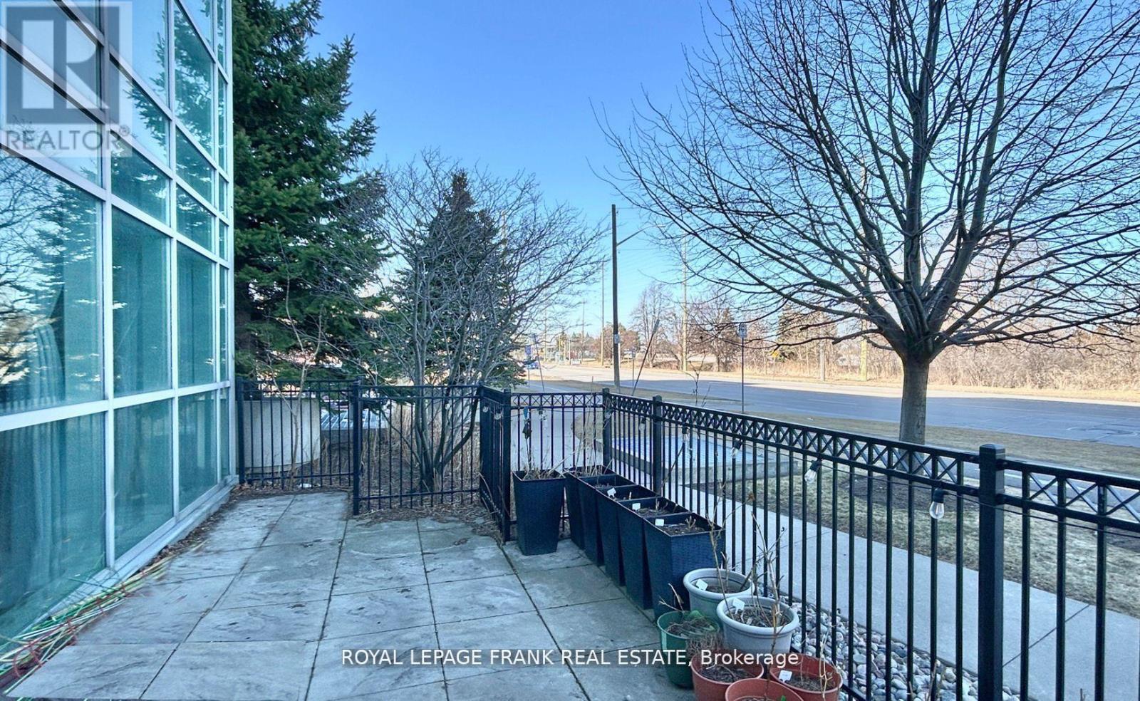 












101 - 1600 CHARLES STREET

,
Whitby (Port Whitby),




Ontario
L1N0G4

