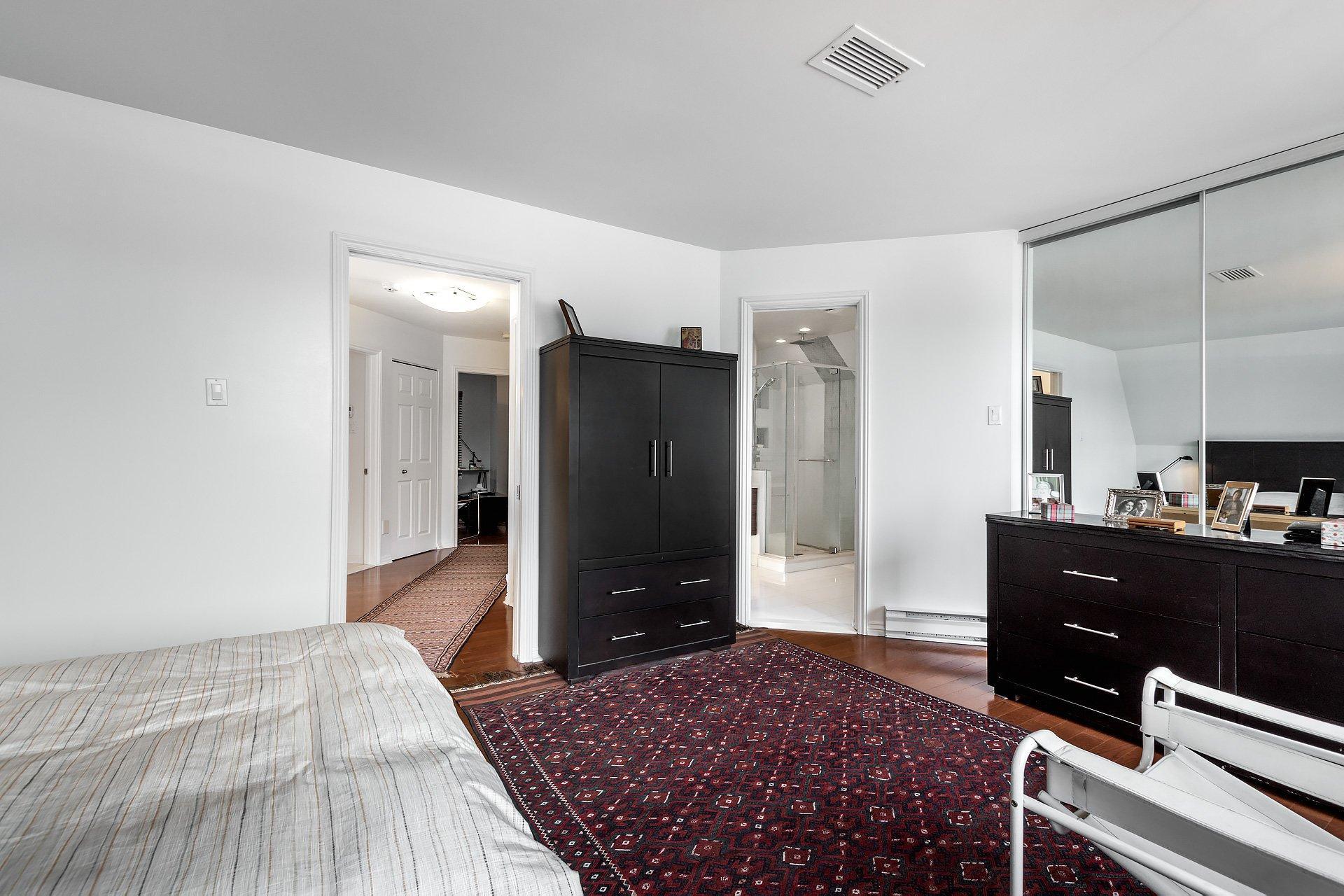 









1


Av. Sauriol

,
Laval (Laval-des-Rapides),




QC
H7N3A3

