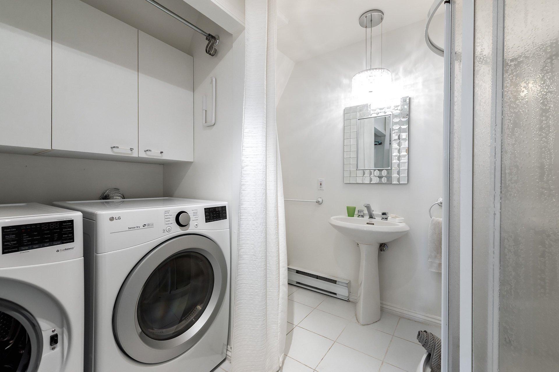 









1


Av. Sauriol

,
Laval (Laval-des-Rapides),




QC
H7N3A3


