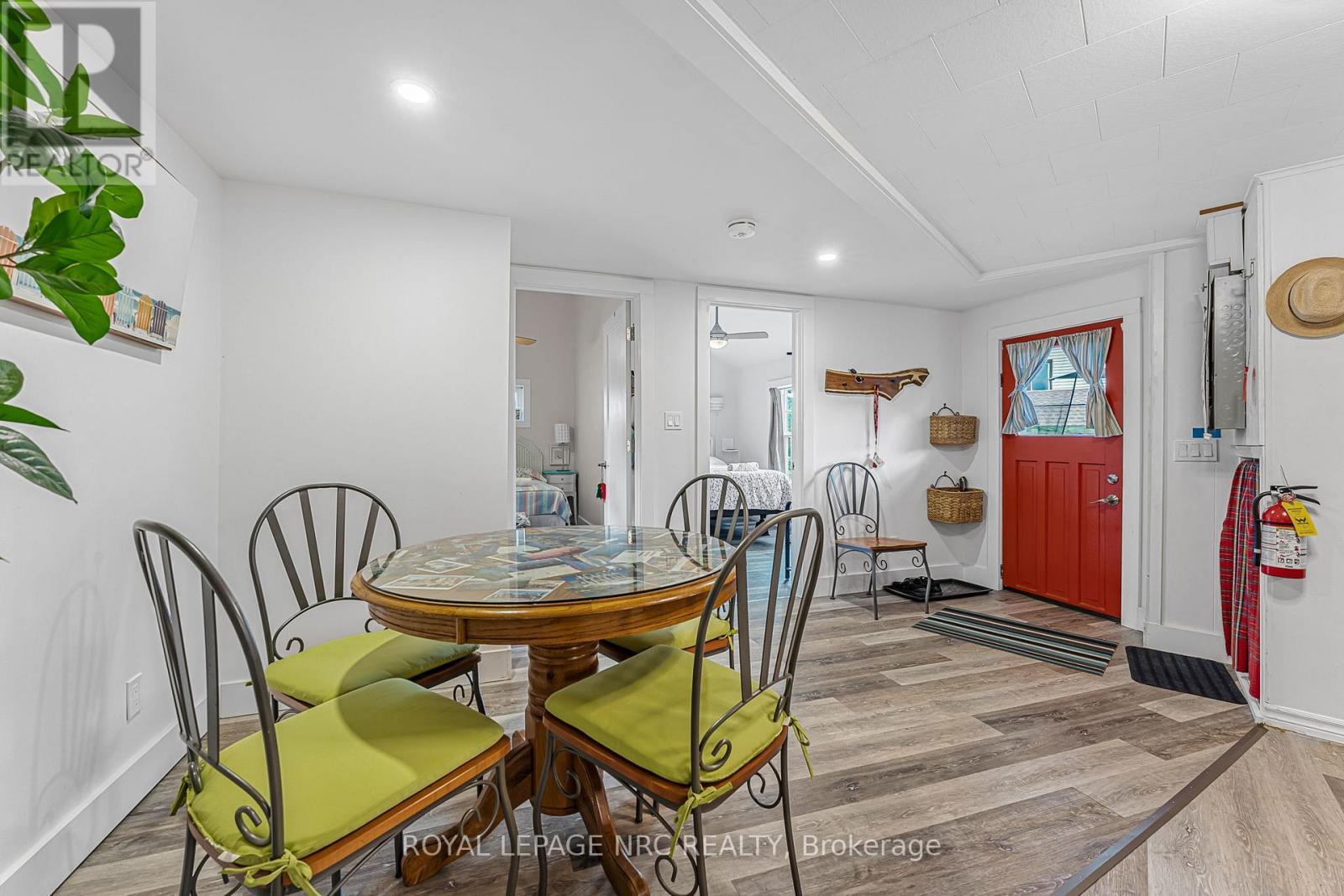 












3983 VICTORIA ROAD

,
Fort Erie (Crystal Beach),




Ontario
L0S1B0

