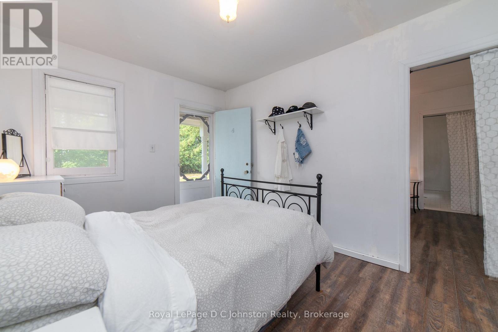 












105 5TH AVENUE S

,
Native Leased Lands,




Ontario
N0H2L0

