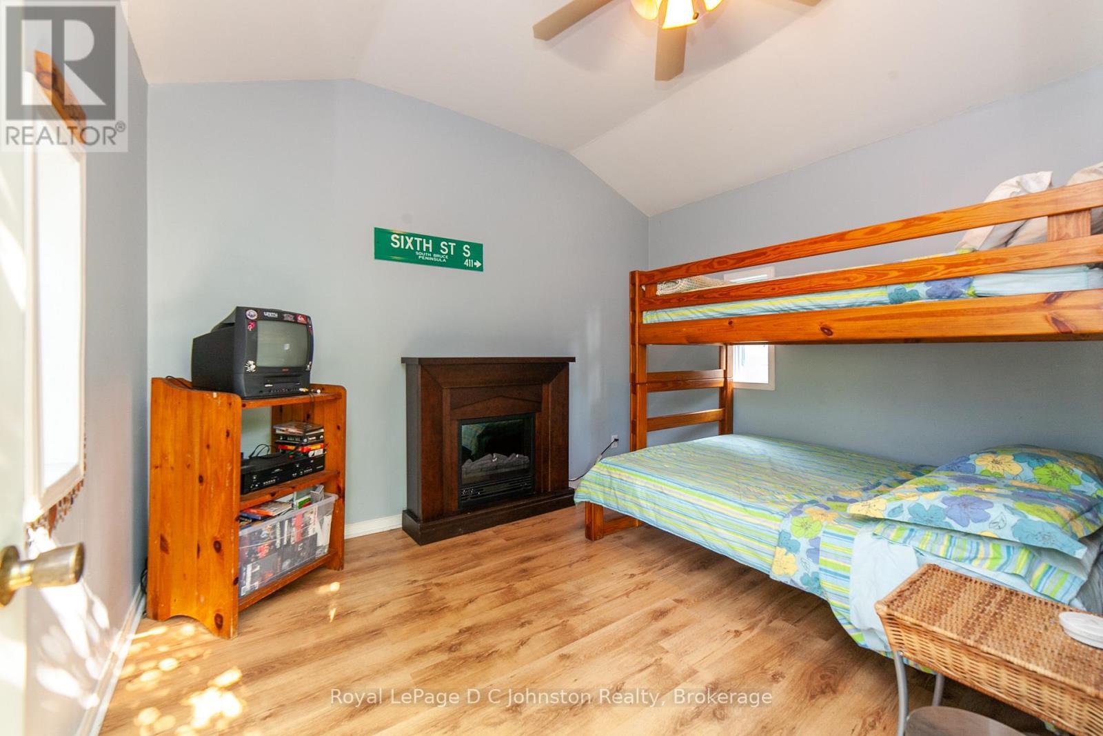 












105 5TH AVENUE S

,
Native Leased Lands,




Ontario
N0H2L0

