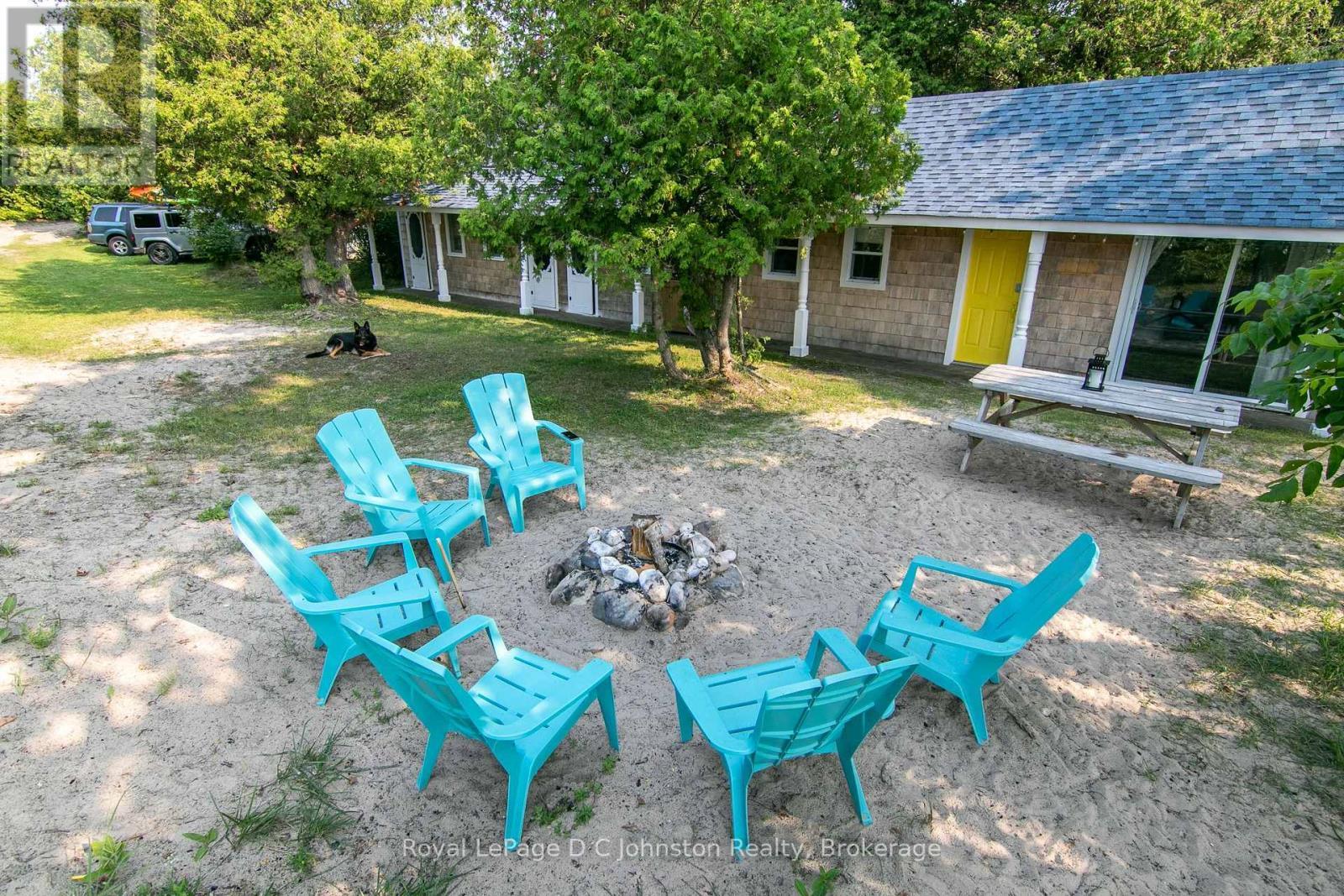 












105 5TH AVENUE S

,
Native Leased Lands,




Ontario
N0H2L0

