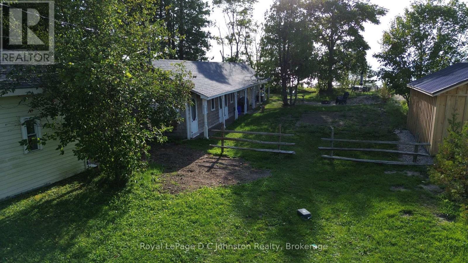 












105 5TH AVENUE S

,
Native Leased Lands,




Ontario
N0H2L0

