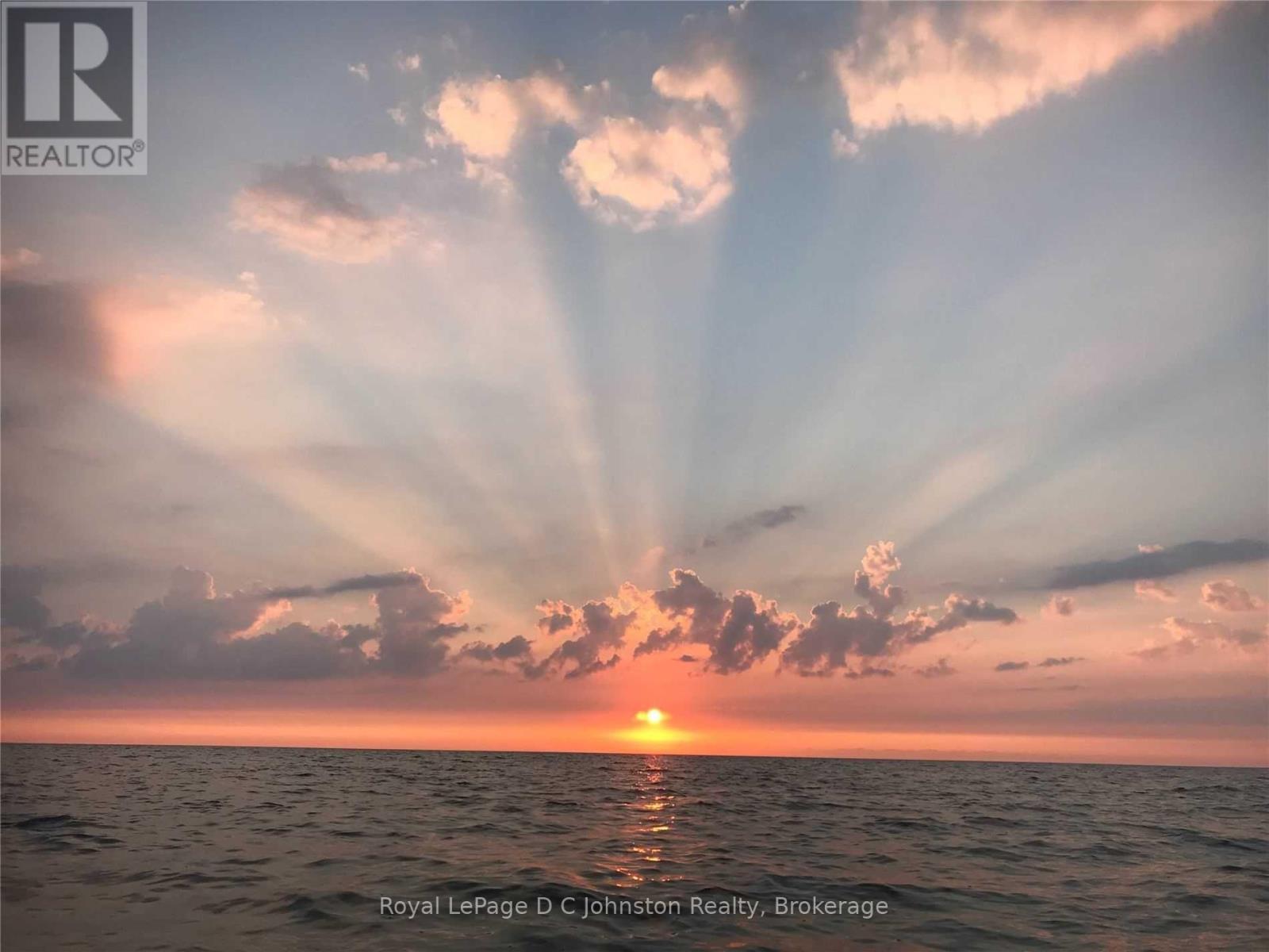 












105 5TH AVENUE S

,
Native Leased Lands,




Ontario
N0H2L0

