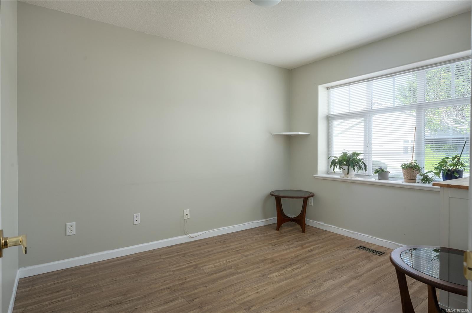 









6128


Bellflower

Way,
Nanaimo,




BC
V9T 6L2

