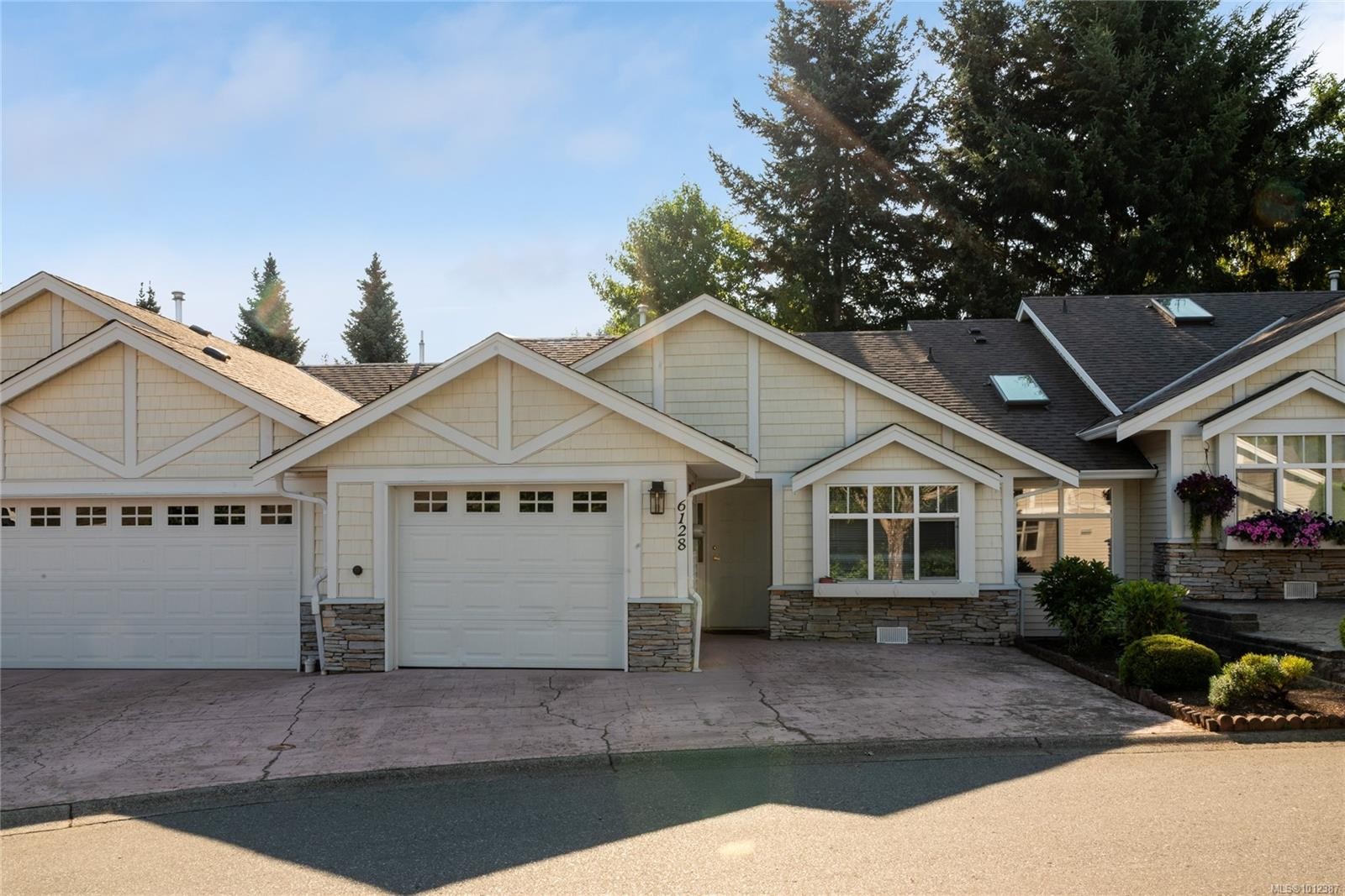 









6128


Bellflower

Way,
Nanaimo,




BC
V9T 6L2

