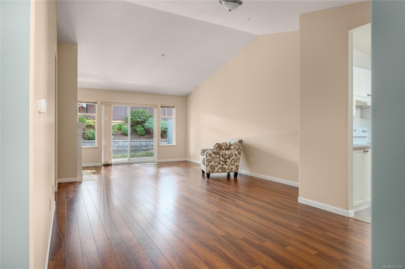 









6128


Bellflower

Way,
Nanaimo,




BC
V9T 6L2

