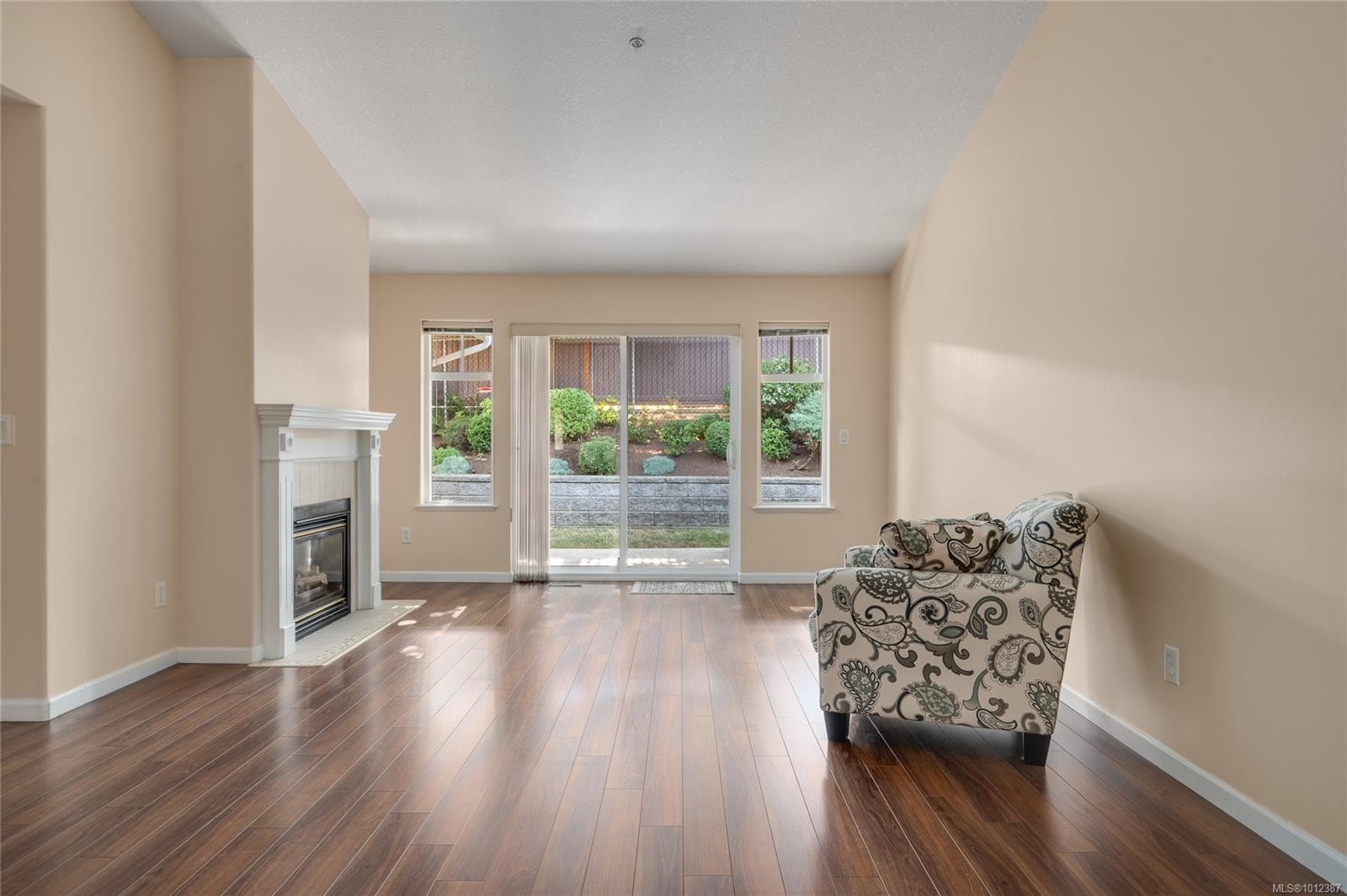 









6128


Bellflower

Way,
Nanaimo,




BC
V9T 6L2

