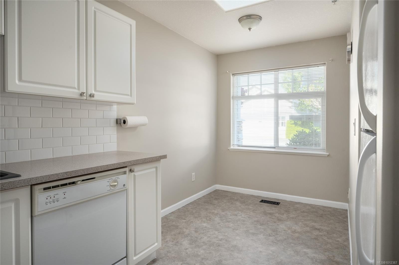 









6128


Bellflower

Way,
Nanaimo,




BC
V9T 6L2


