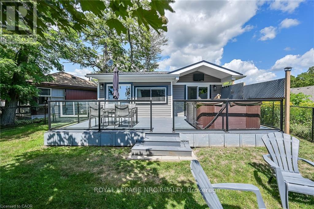 












33 DOVER STREET

,
Haldimand,




Ontario
N1A2W6

