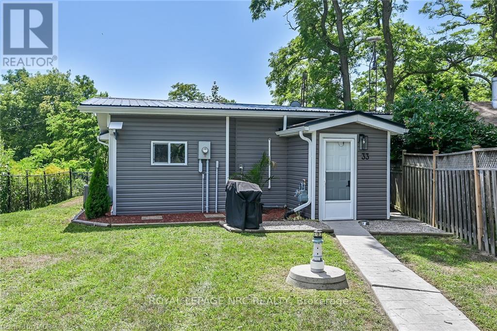 












33 DOVER STREET

,
Haldimand,




Ontario
N1A2W6

