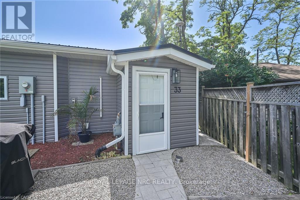 












33 DOVER STREET

,
Haldimand,




Ontario
N1A2W6

