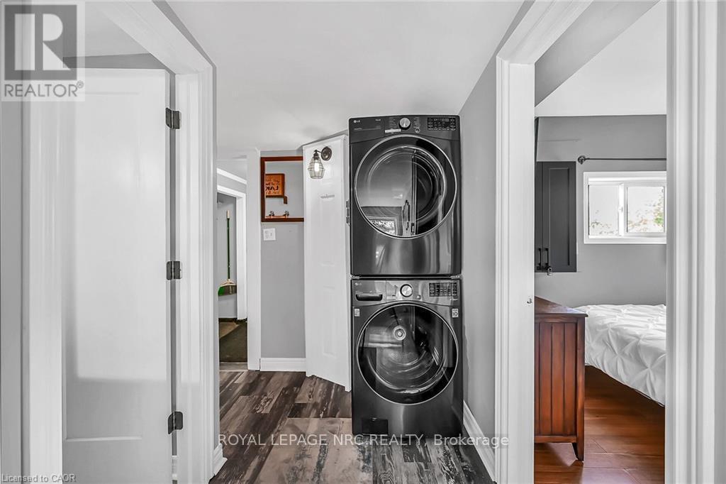 












33 DOVER STREET

,
Haldimand,




Ontario
N1A2W6

