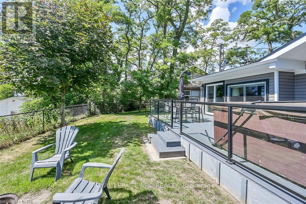 












33 DOVER STREET

,
Haldimand,




Ontario
N1A2W6

