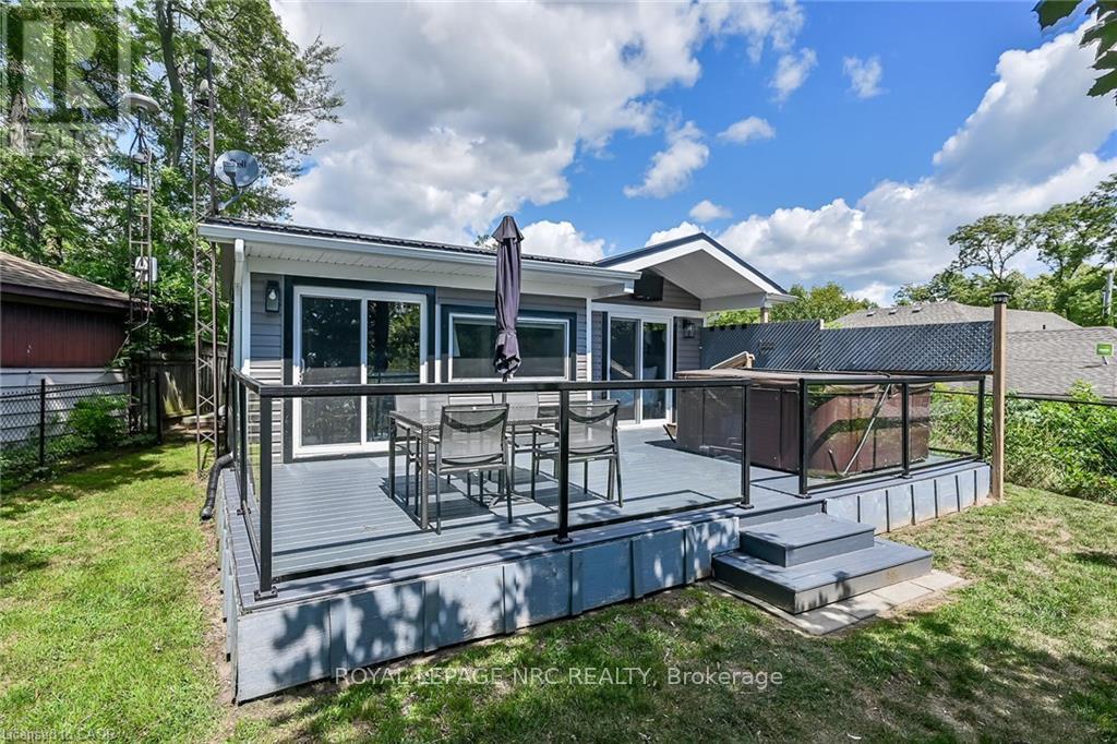 












33 DOVER STREET

,
Haldimand,




Ontario
N1A2W6

