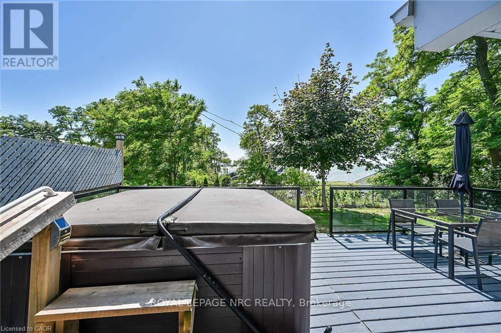 












33 DOVER STREET

,
Haldimand,




Ontario
N1A2W6

