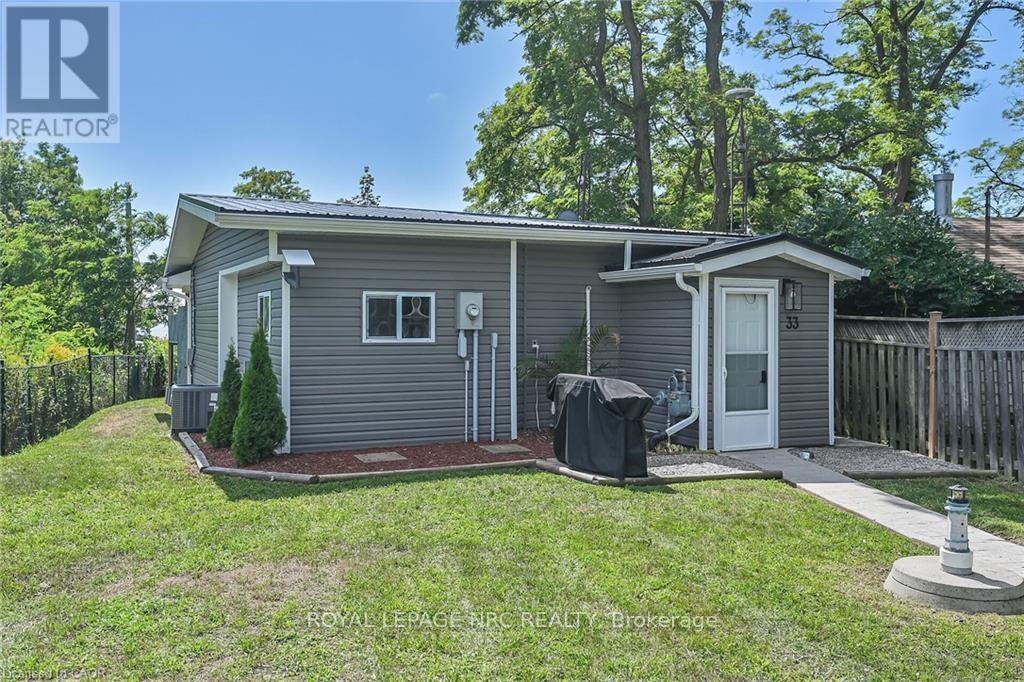 












33 DOVER STREET

,
Haldimand,




Ontario
N1A2W6

