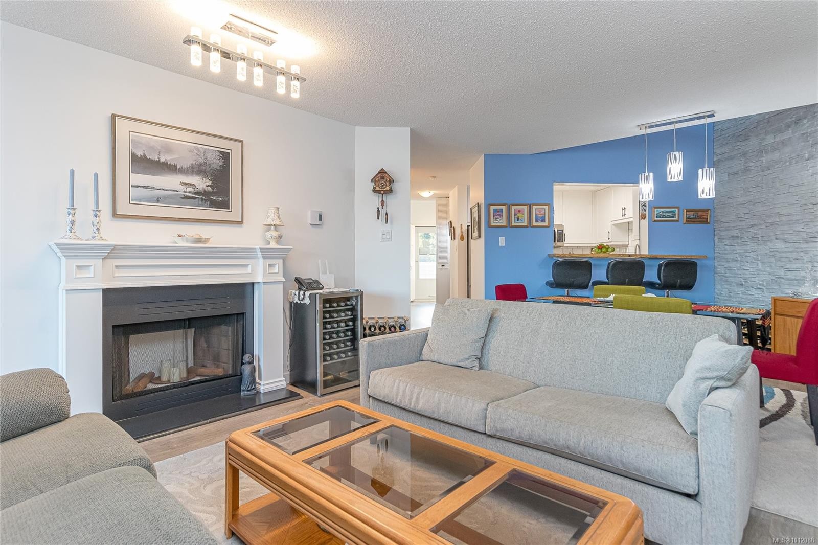 









2560


Departure Bay

Rd, 602,
Nanaimo,




BC
V9S 5P1

