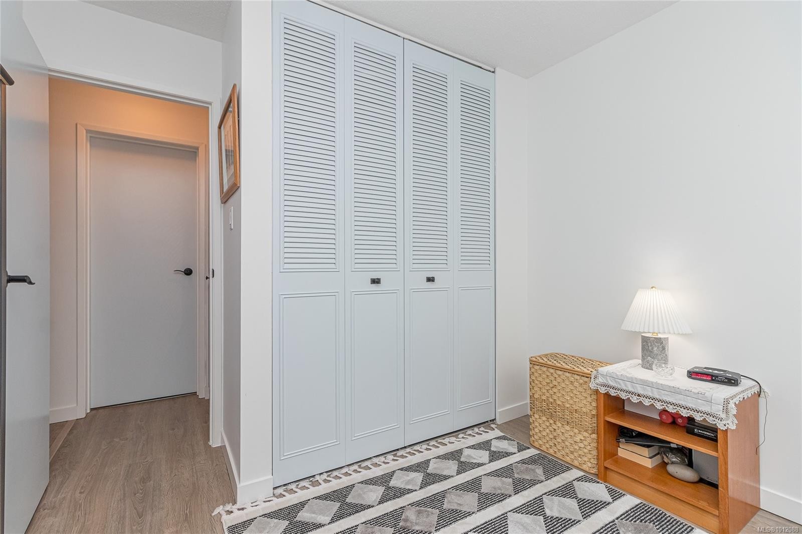 









2560


Departure Bay

Rd, 602,
Nanaimo,




BC
V9S 5P1

