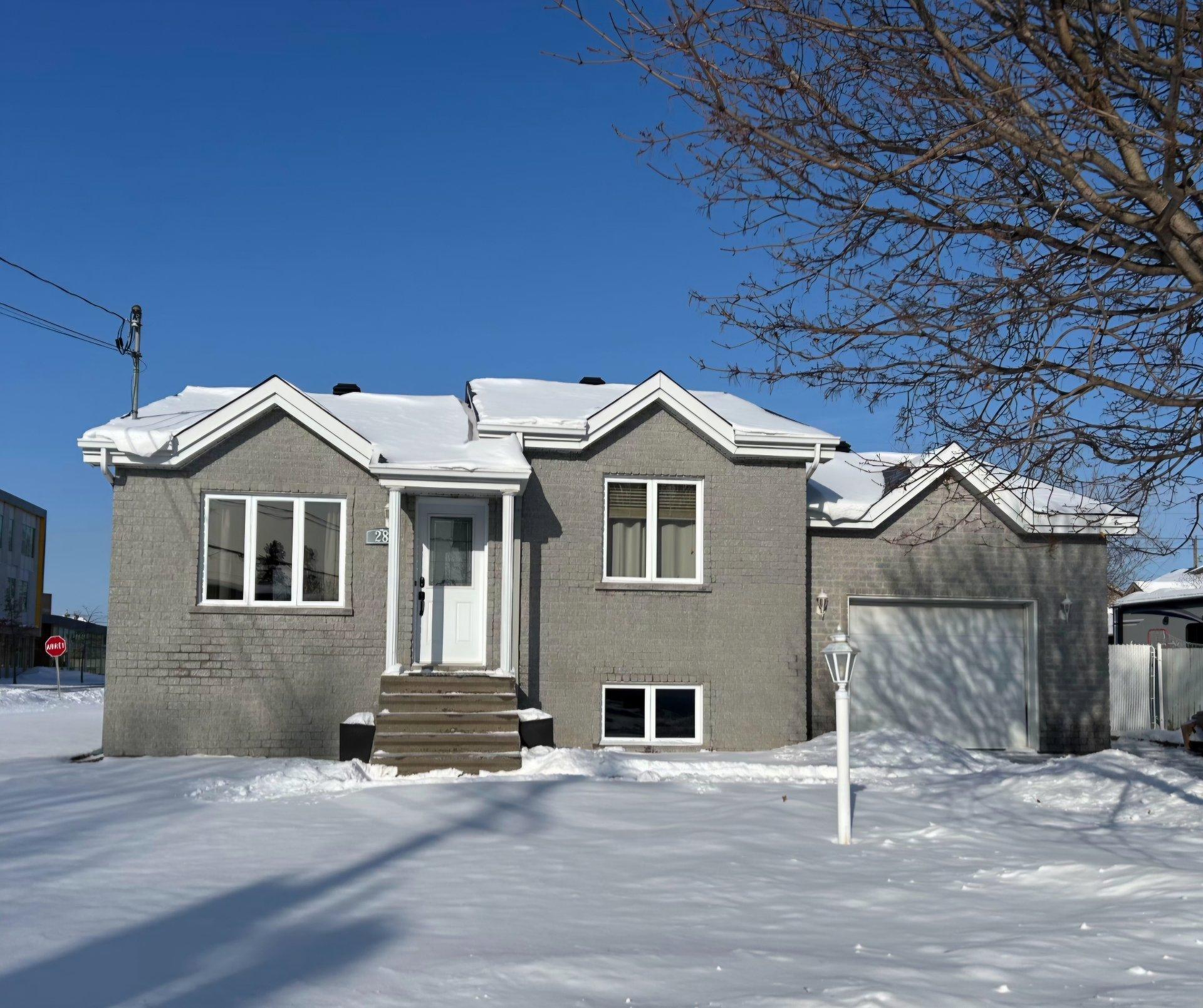 









28


Rue Vézina

,
Saint-Philippe,




QC
J0L2K0

