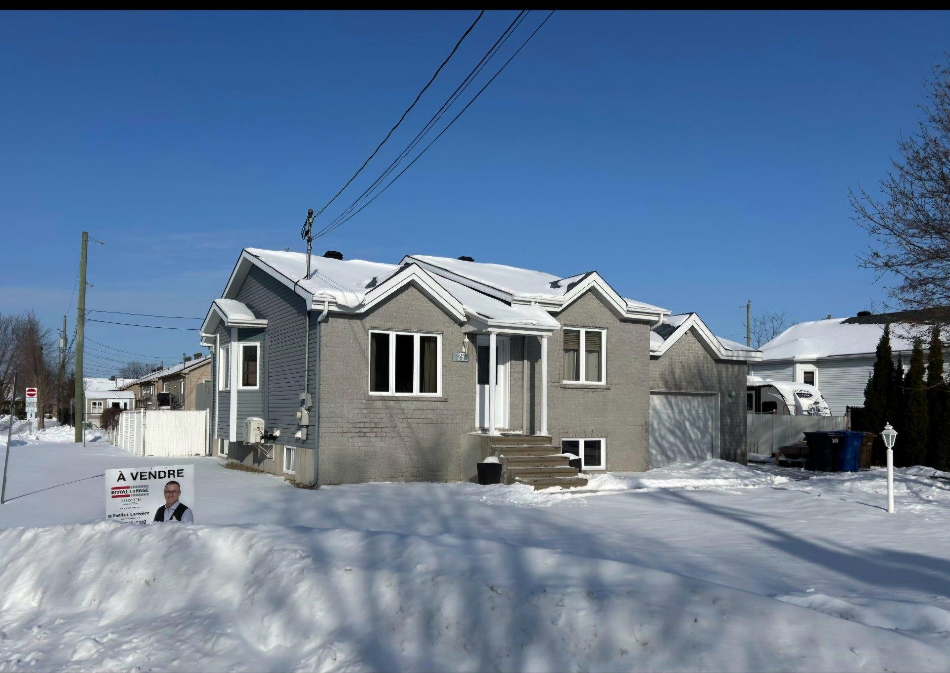 









28


Rue Vézina

,
Saint-Philippe,




QC
J0L2K0

