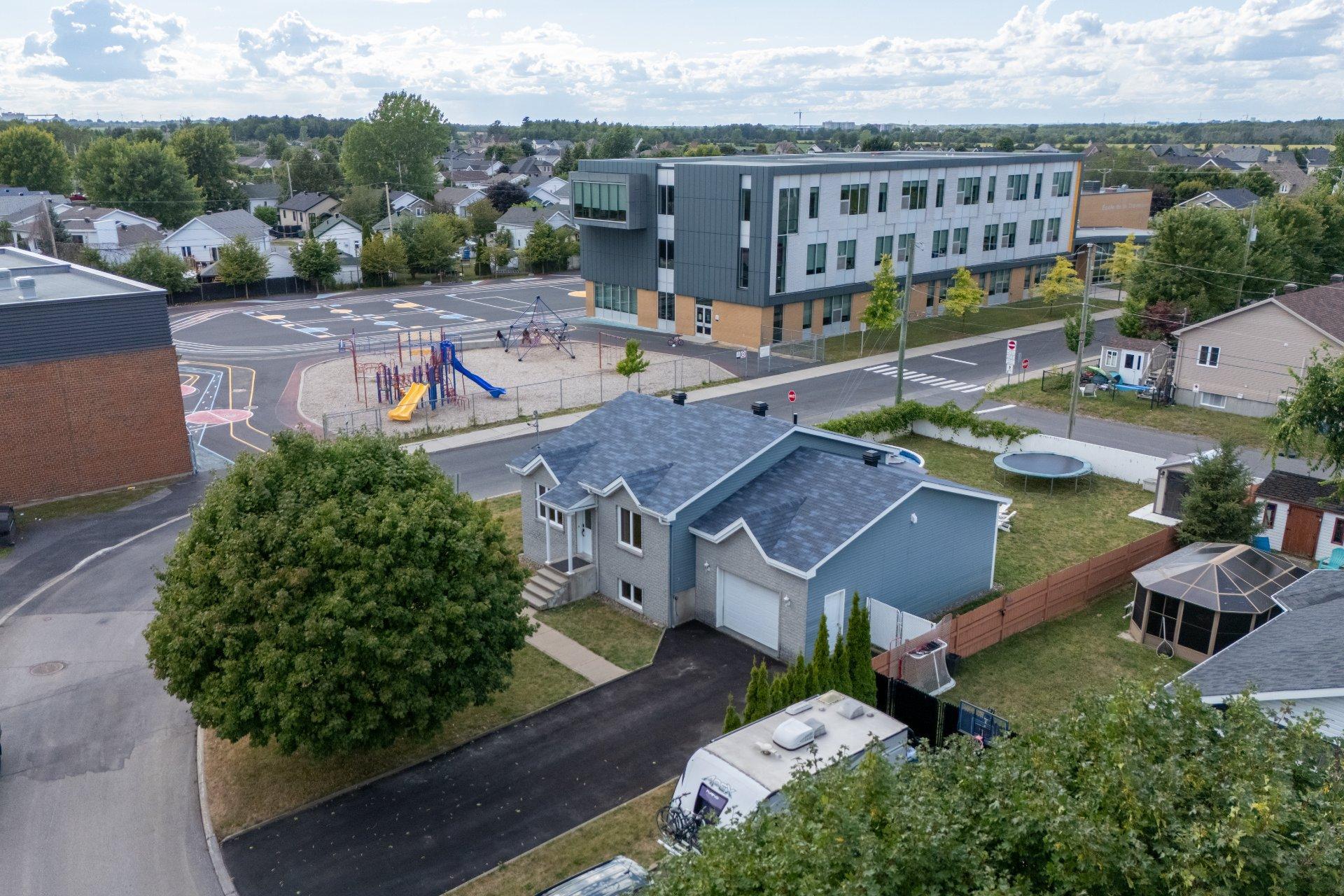 









28


Rue Vézina

,
Saint-Philippe,




QC
J0L2K0

