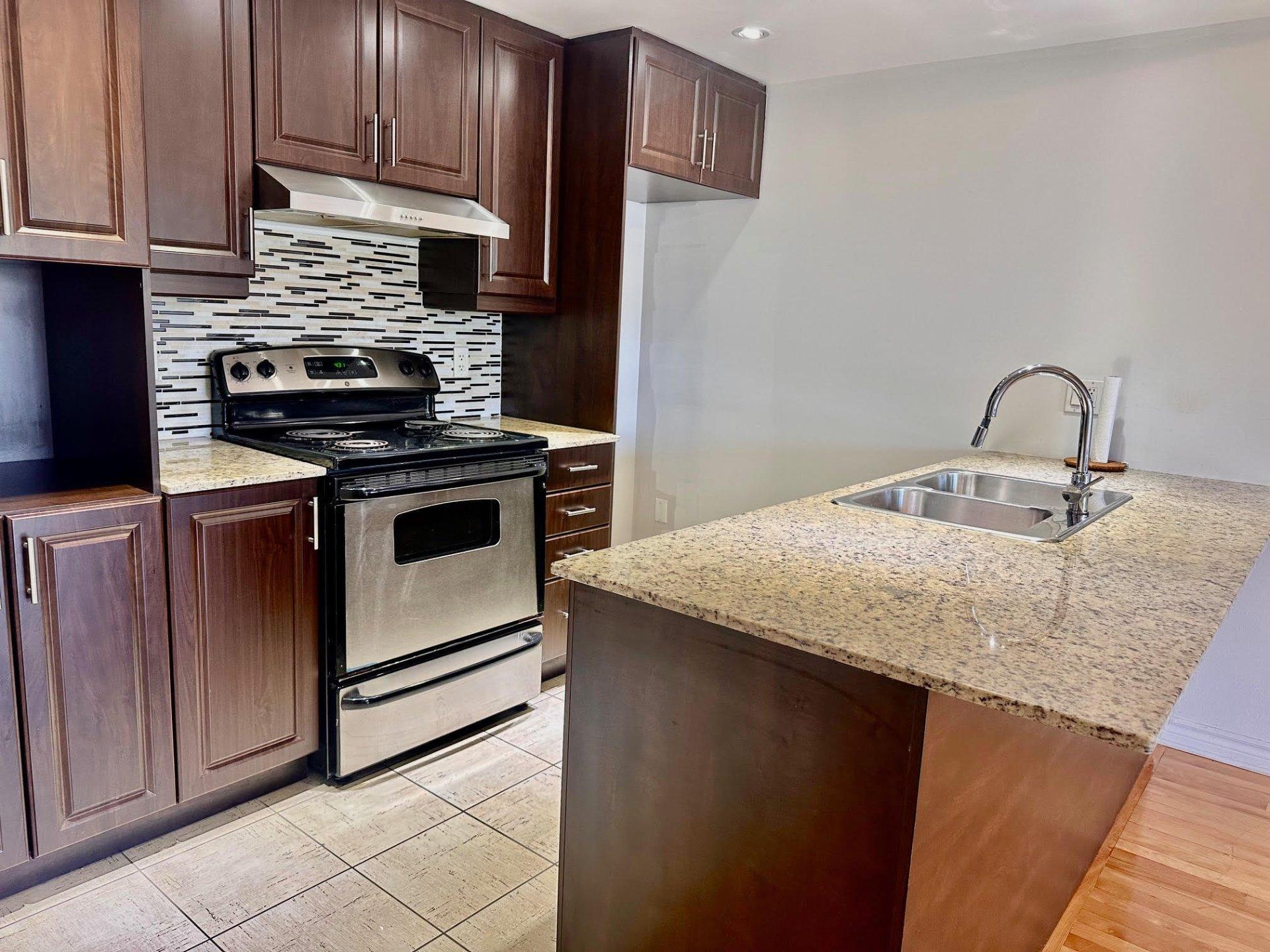 









10200


Boul. de l'Acadie

, 202,
Montréal (Ahuntsic-Cartierville),




QC
H4N0C1

