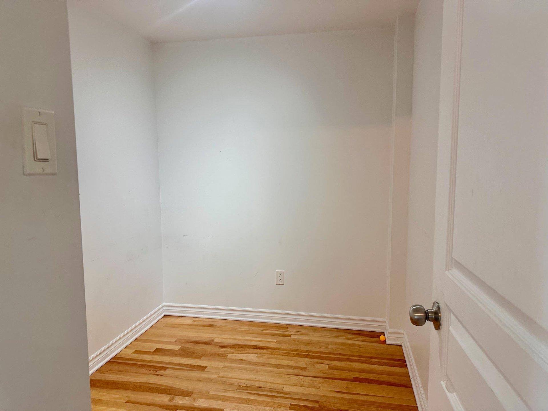 









10200


Boul. de l'Acadie

, 202,
Montréal (Ahuntsic-Cartierville),




QC
H4N0C1

