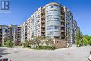 Nestled Along the Banks of Bronte Creek!