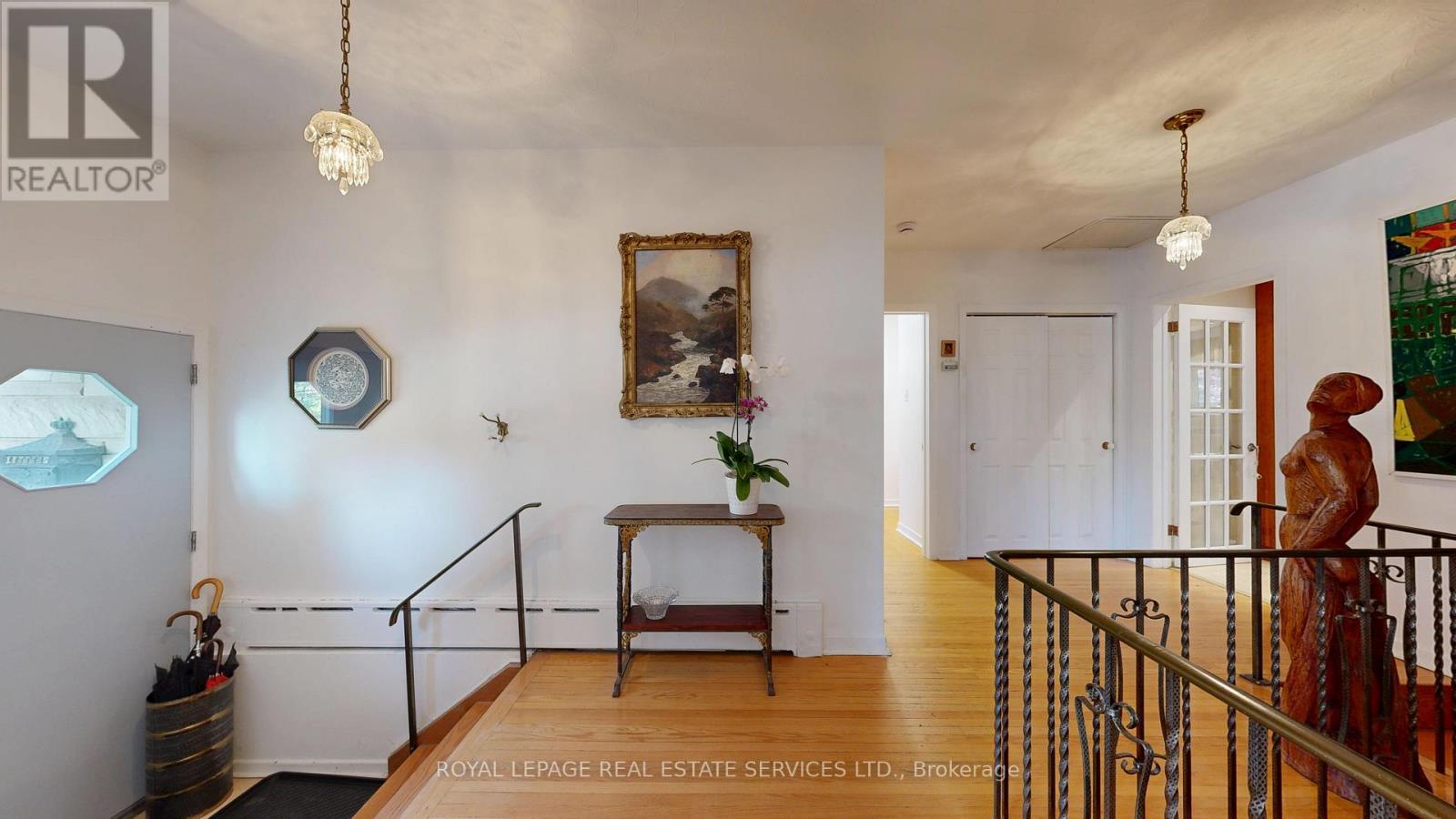 












15 COSMO ROAD

,
Toronto,




Ontario
M8X1Z3

