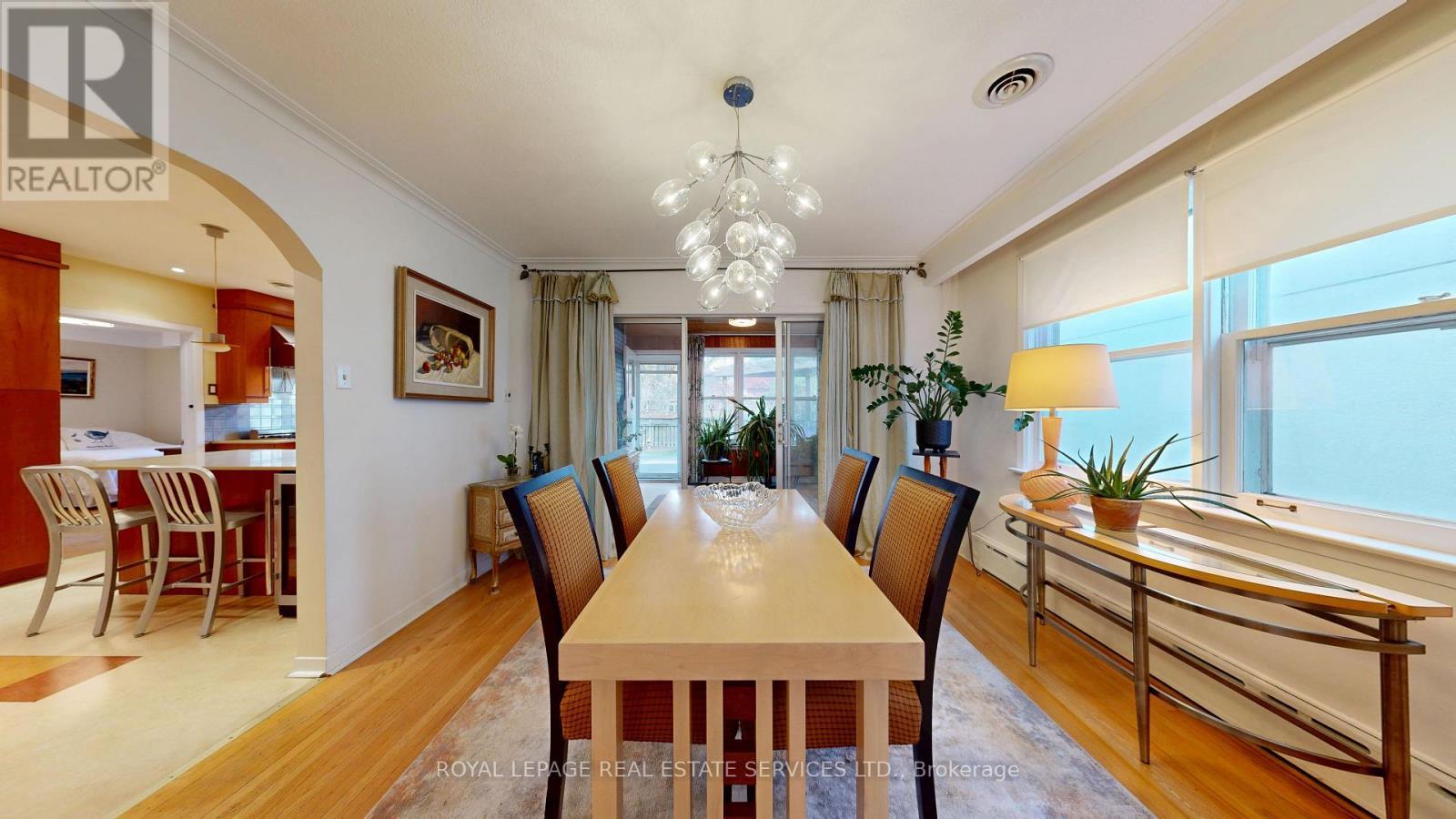 












15 COSMO ROAD

,
Toronto,




Ontario
M8X1Z3

