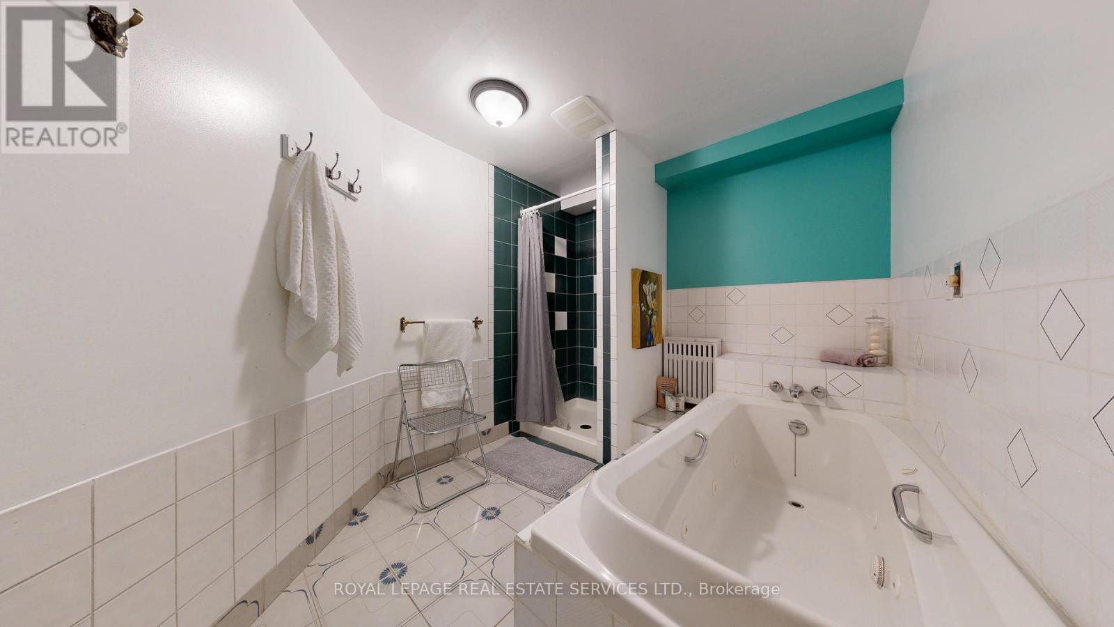 












15 COSMO ROAD

,
Toronto,




Ontario
M8X1Z3

