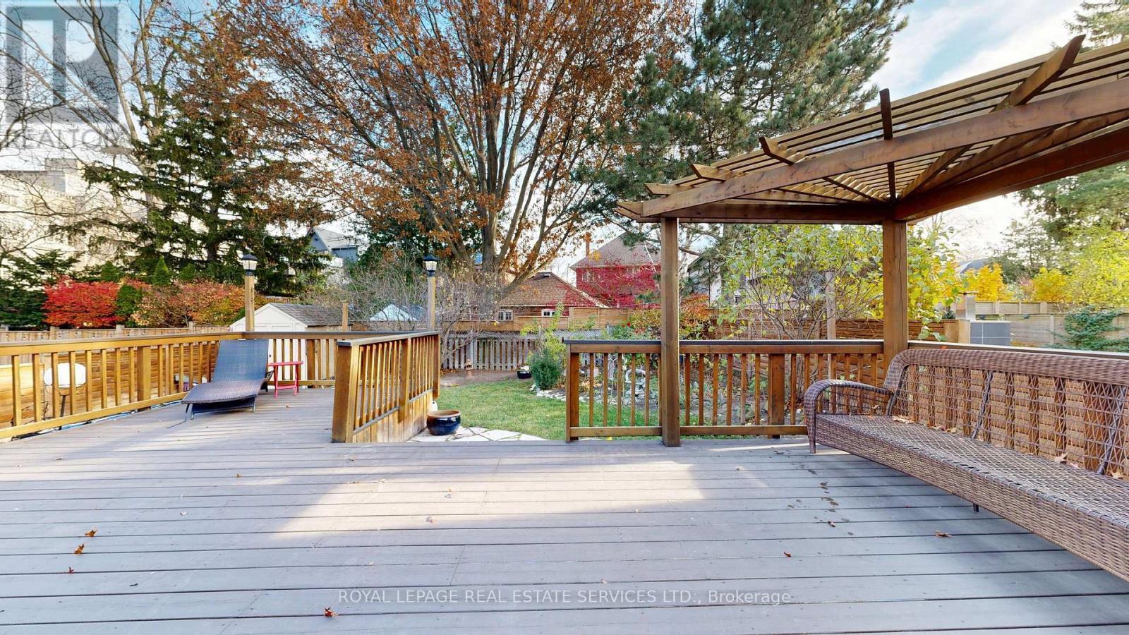 












15 COSMO ROAD

,
Toronto,




Ontario
M8X1Z3

