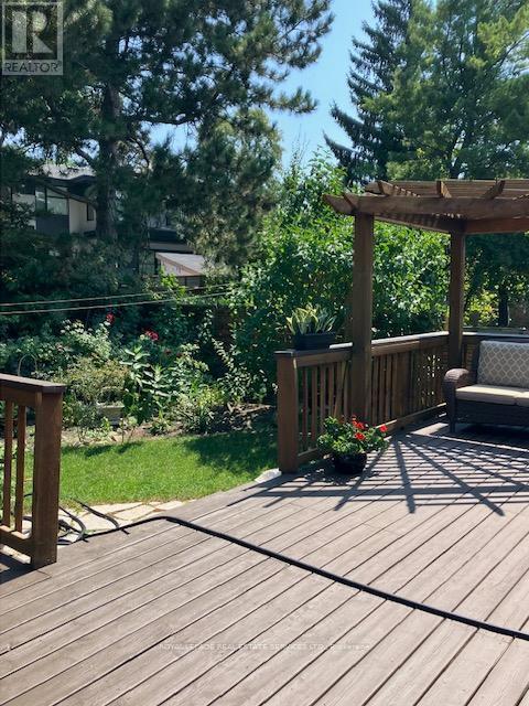 












15 COSMO ROAD

,
Toronto,




Ontario
M8X1Z3

