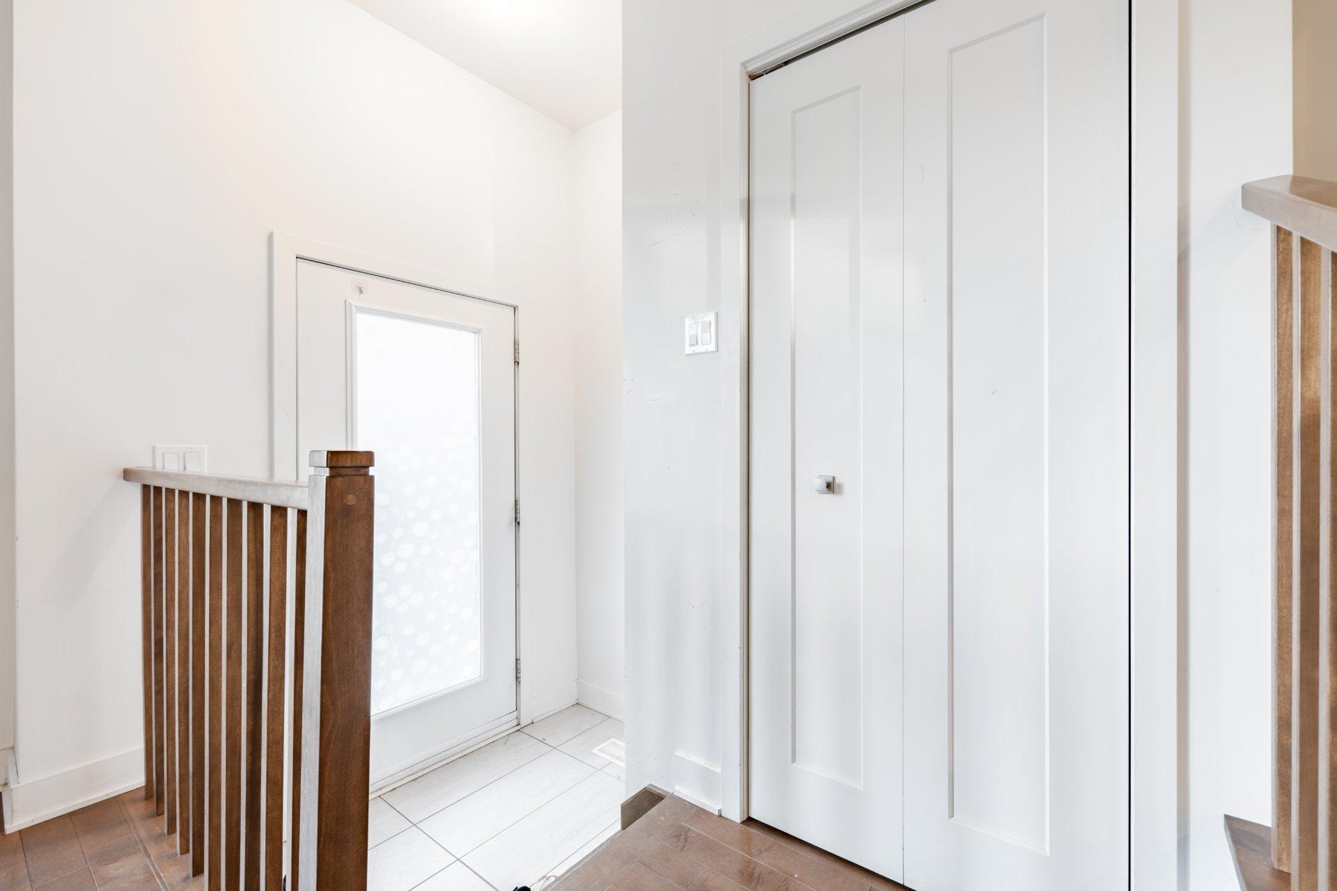 









1036Z


Rue Jacqueline-Sicotte

,
Montréal (LaSalle),




QC
H8N0G9

