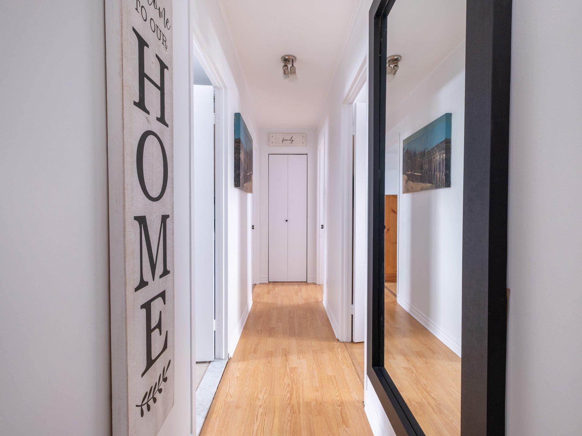 









351A

 - 351D


Rue du Bord-de-l'Eau

,
Sorel-Tracy,




QC
J3P7V6

