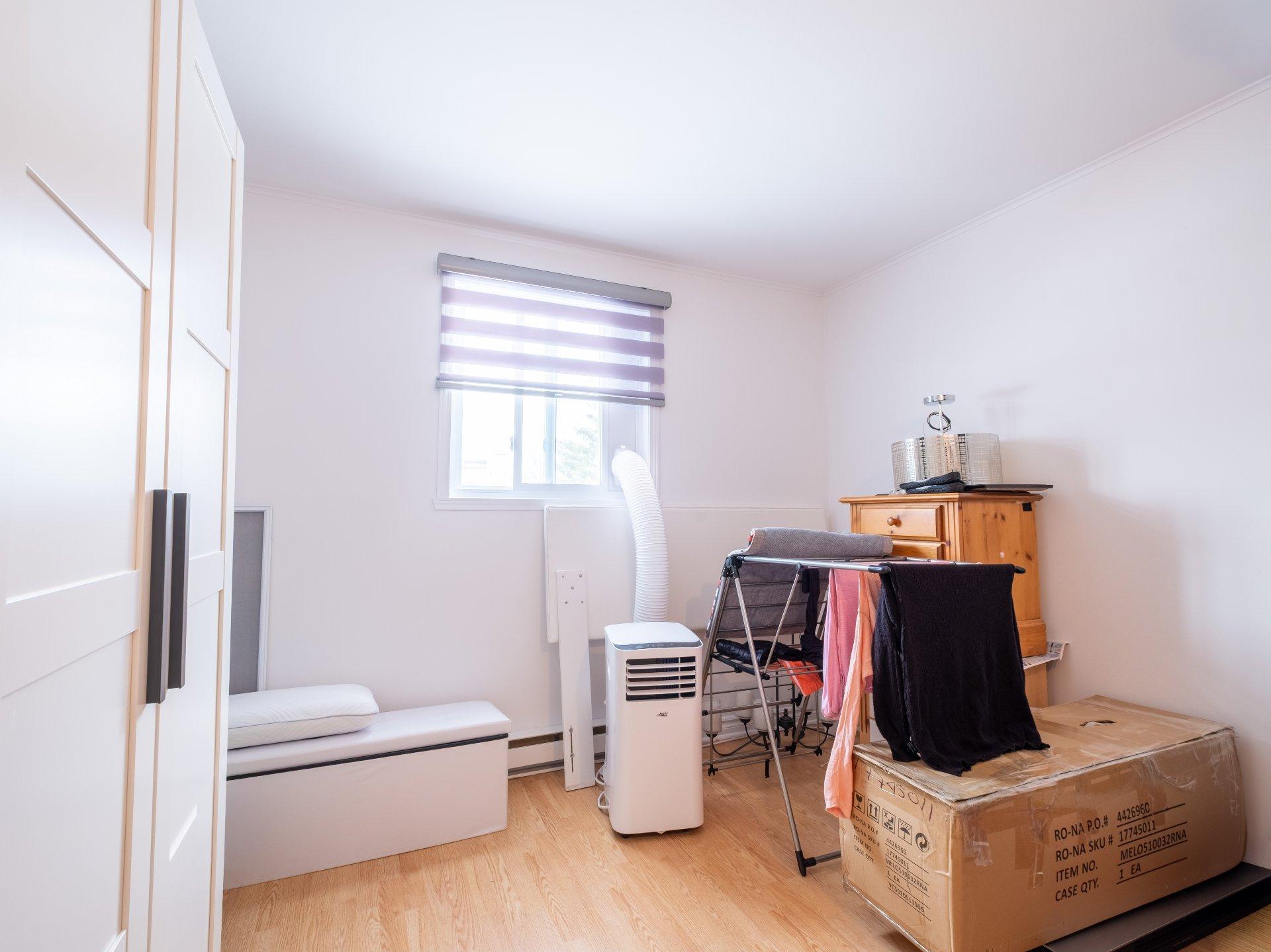 









351A

 - 351D


Rue du Bord-de-l'Eau

,
Sorel-Tracy,




QC
J3P7V6

