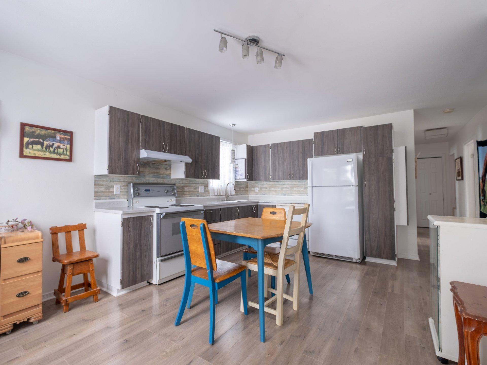 









351A

 - 351D


Rue du Bord-de-l'Eau

,
Sorel-Tracy,




QC
J3P7V6

