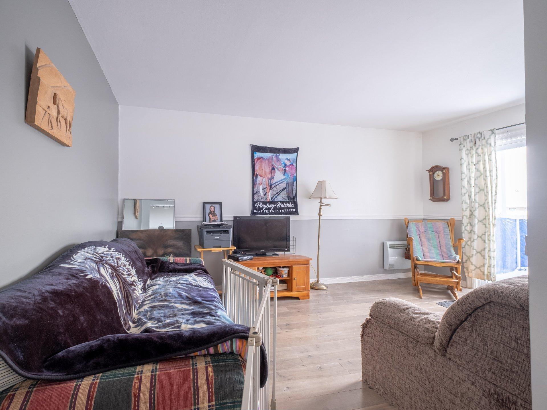 









351A

 - 351D


Rue du Bord-de-l'Eau

,
Sorel-Tracy,




QC
J3P7V6

