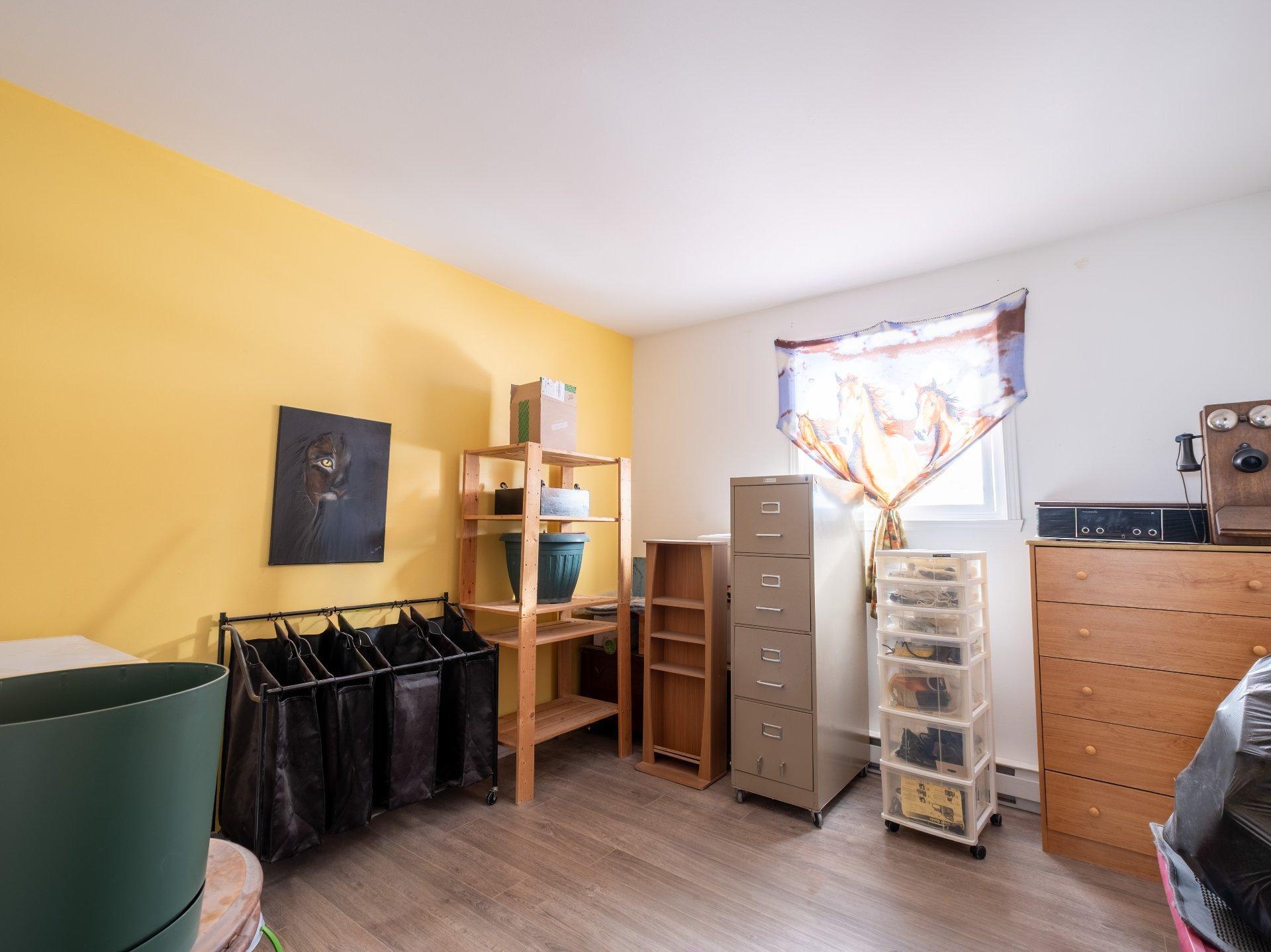 









351A

 - 351D


Rue du Bord-de-l'Eau

,
Sorel-Tracy,




QC
J3P7V6

