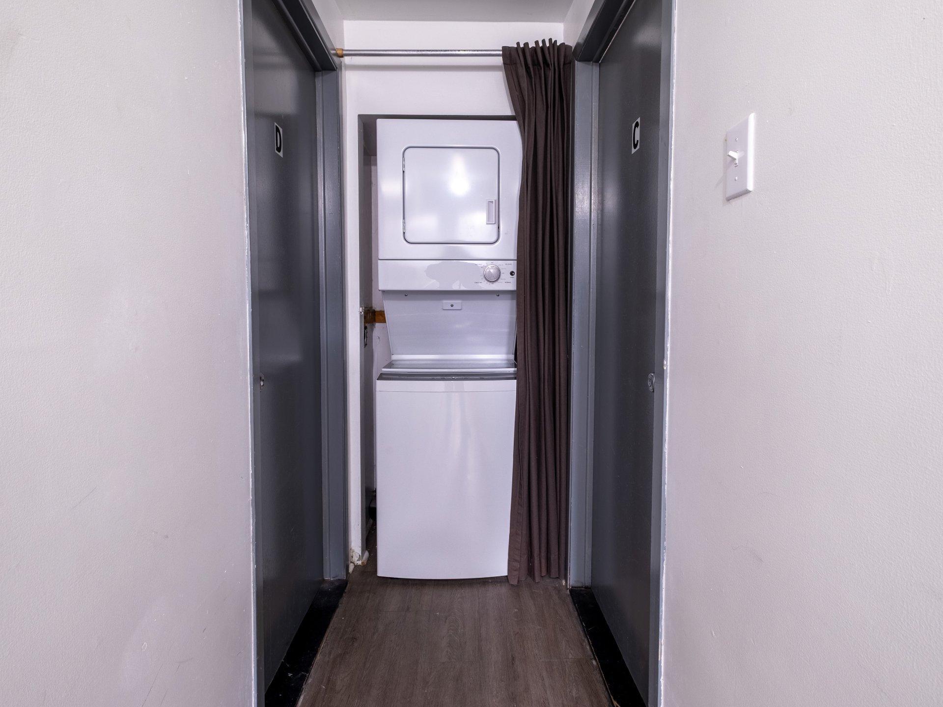 









351A

 - 351D


Rue du Bord-de-l'Eau

,
Sorel-Tracy,




QC
J3P7V6

