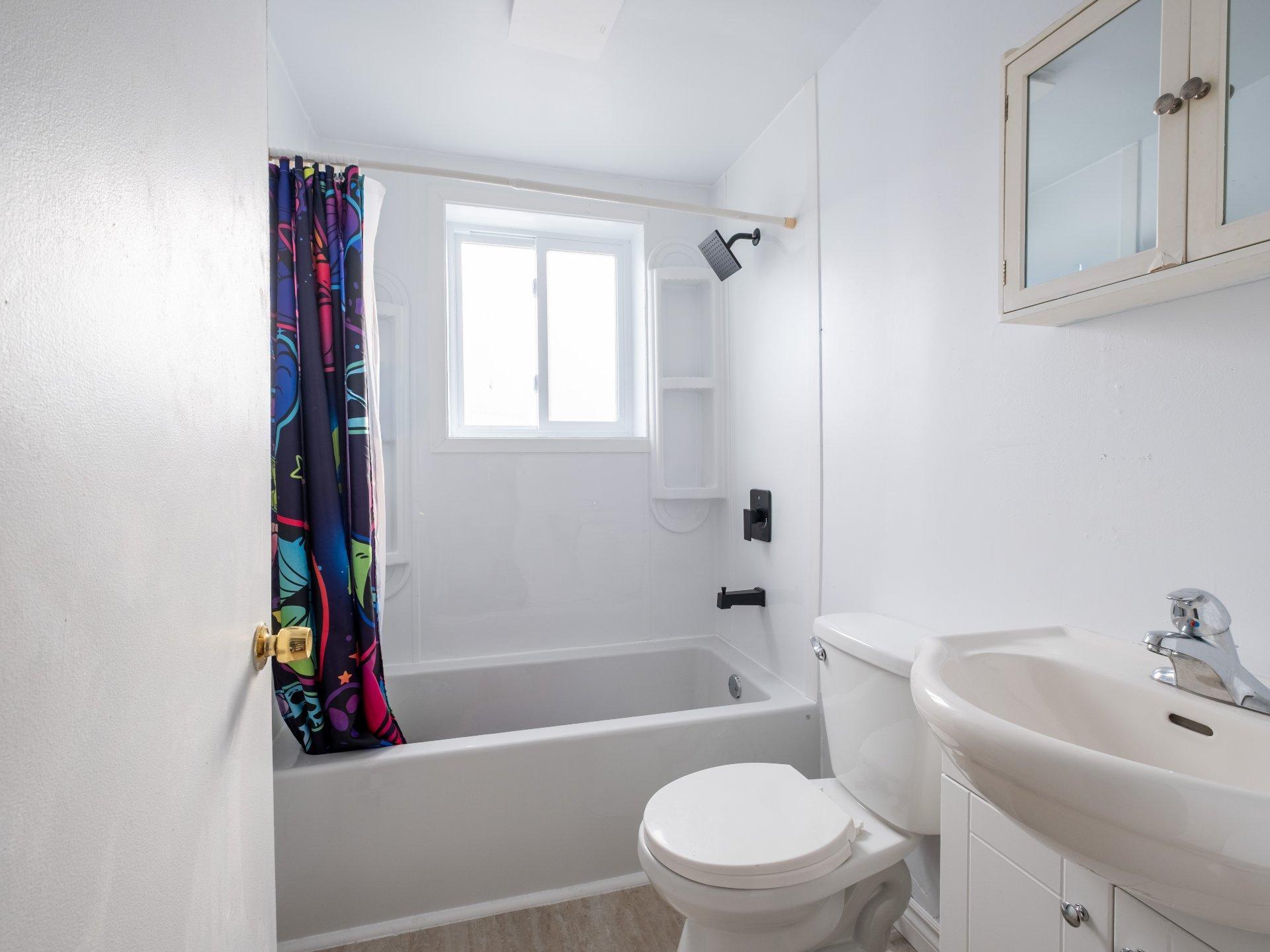 









351A

 - 351D


Rue du Bord-de-l'Eau

,
Sorel-Tracy,




QC
J3P7V6

