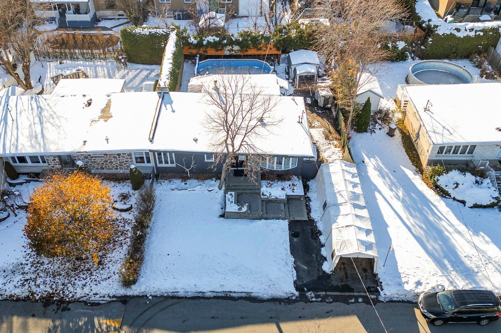 









380


Rue Joly

,
Laval (Duvernay),




QC
H7E3C5

