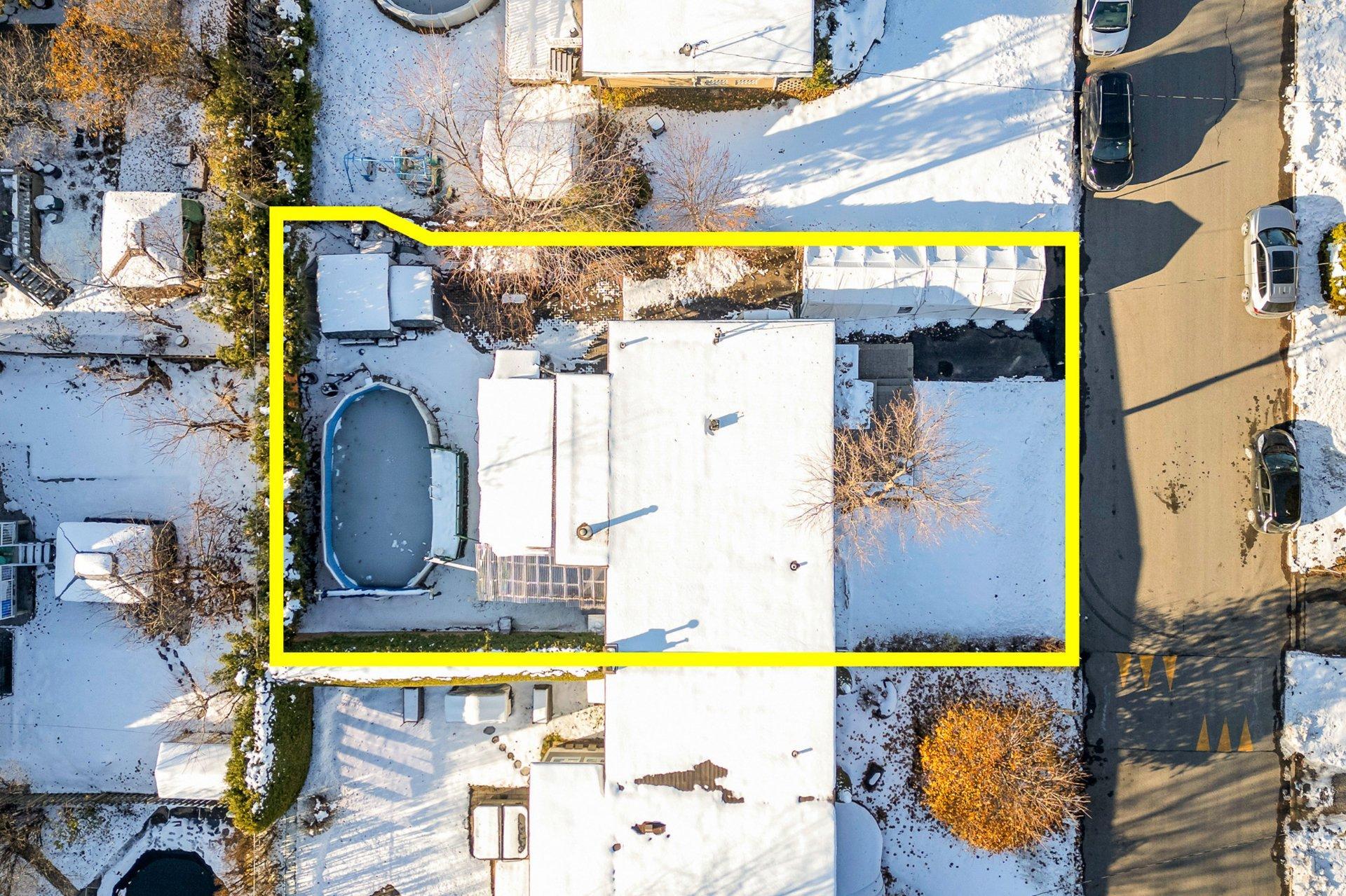 









380


Rue Joly

,
Laval (Duvernay),




QC
H7E3C5

