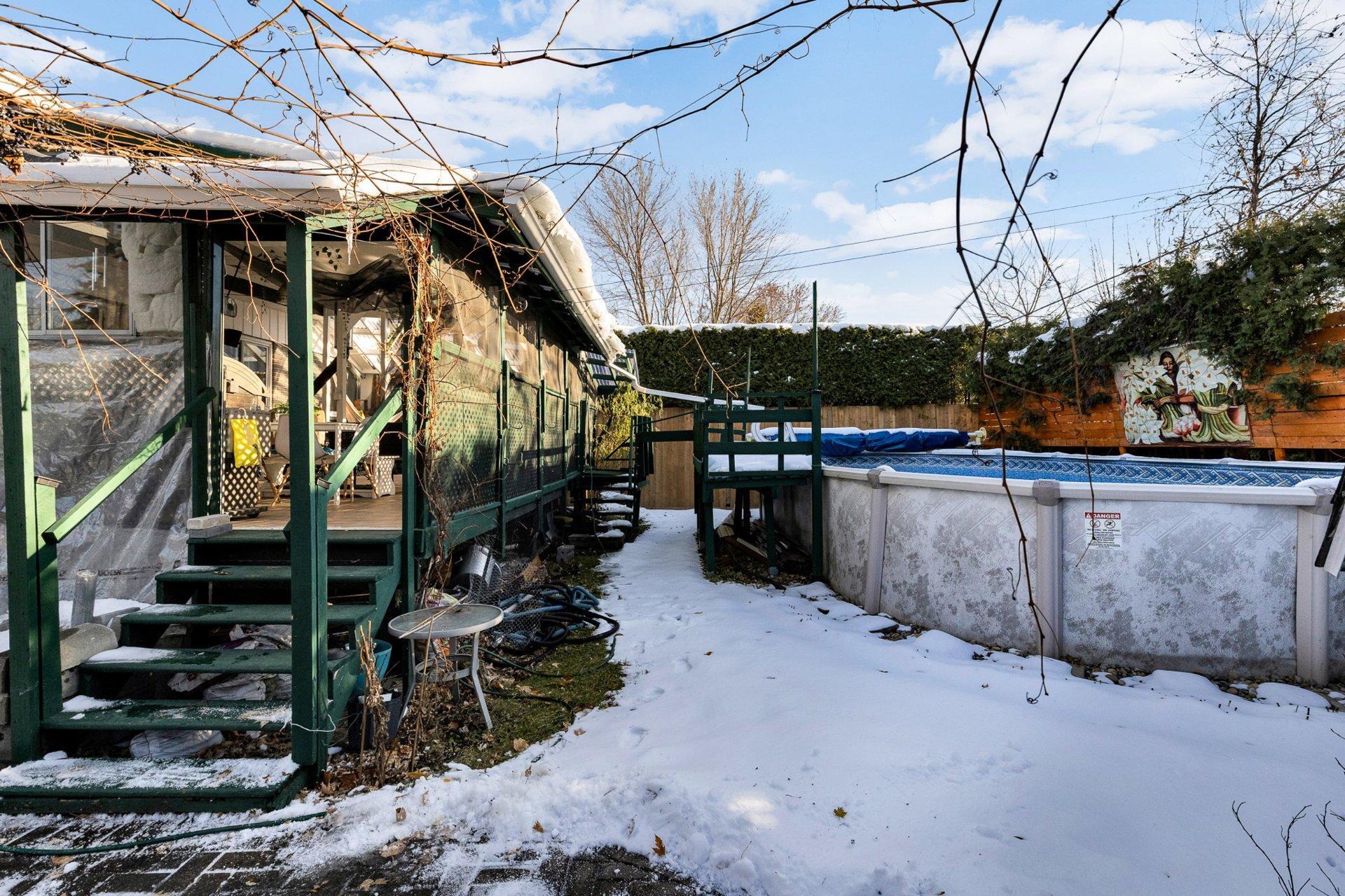 









380


Rue Joly

,
Laval (Duvernay),




QC
H7E3C5

