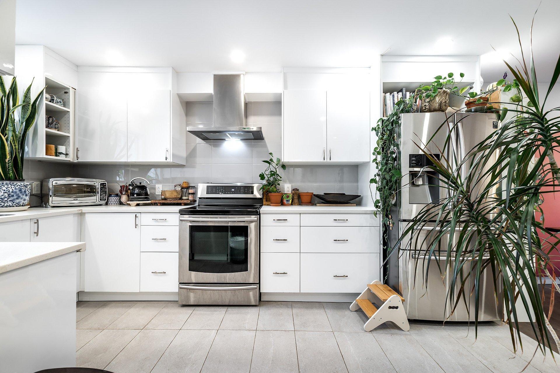 









4734


Rue Lake

,
Dollard-des-Ormeaux,




QC
H9G1G8

