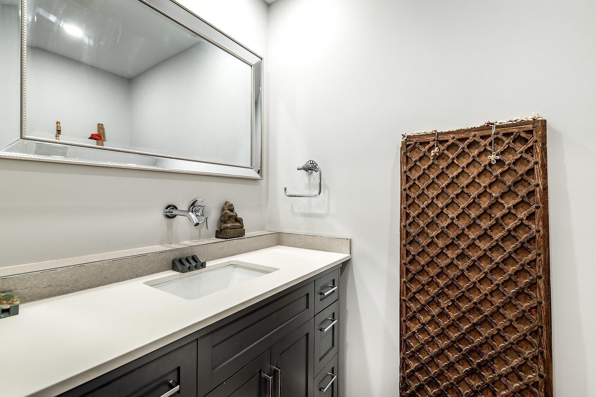 









4734


Rue Lake

,
Dollard-des-Ormeaux,




QC
H9G1G8

