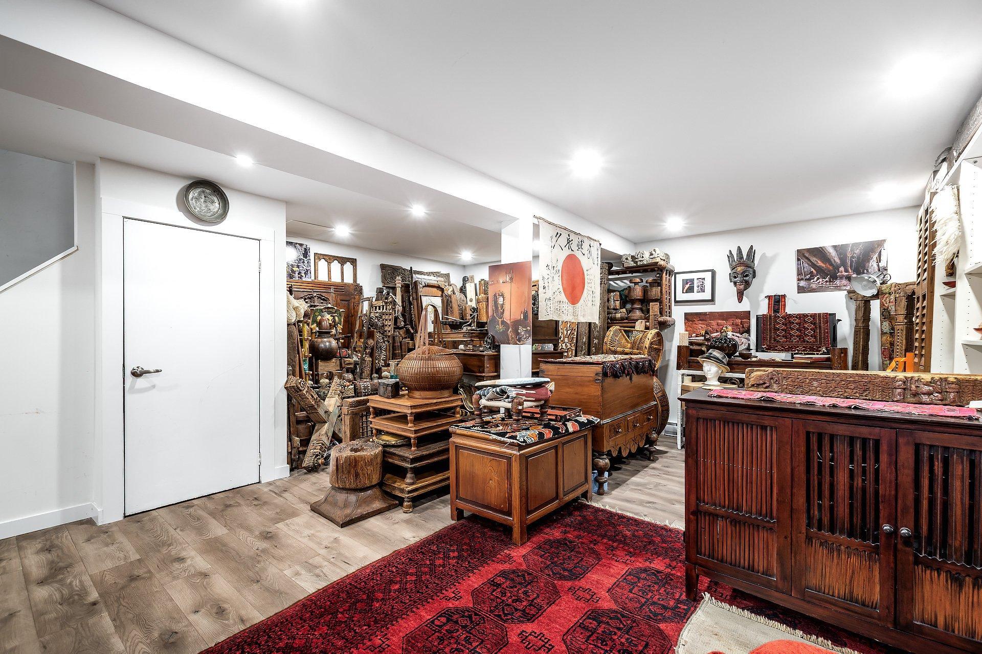 









4734


Rue Lake

,
Dollard-des-Ormeaux,




QC
H9G1G8

