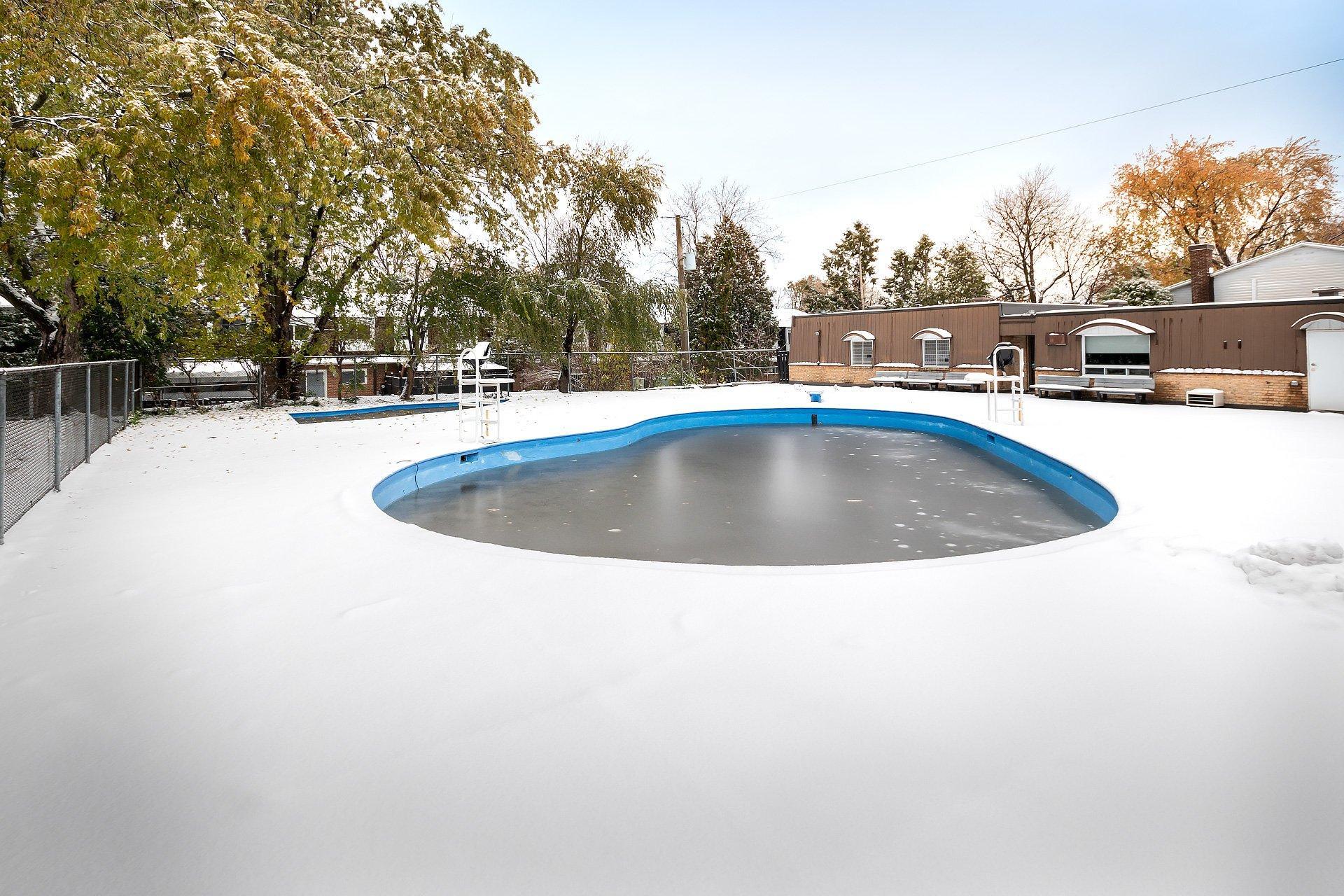 









4734


Rue Lake

,
Dollard-des-Ormeaux,




QC
H9G1G8

